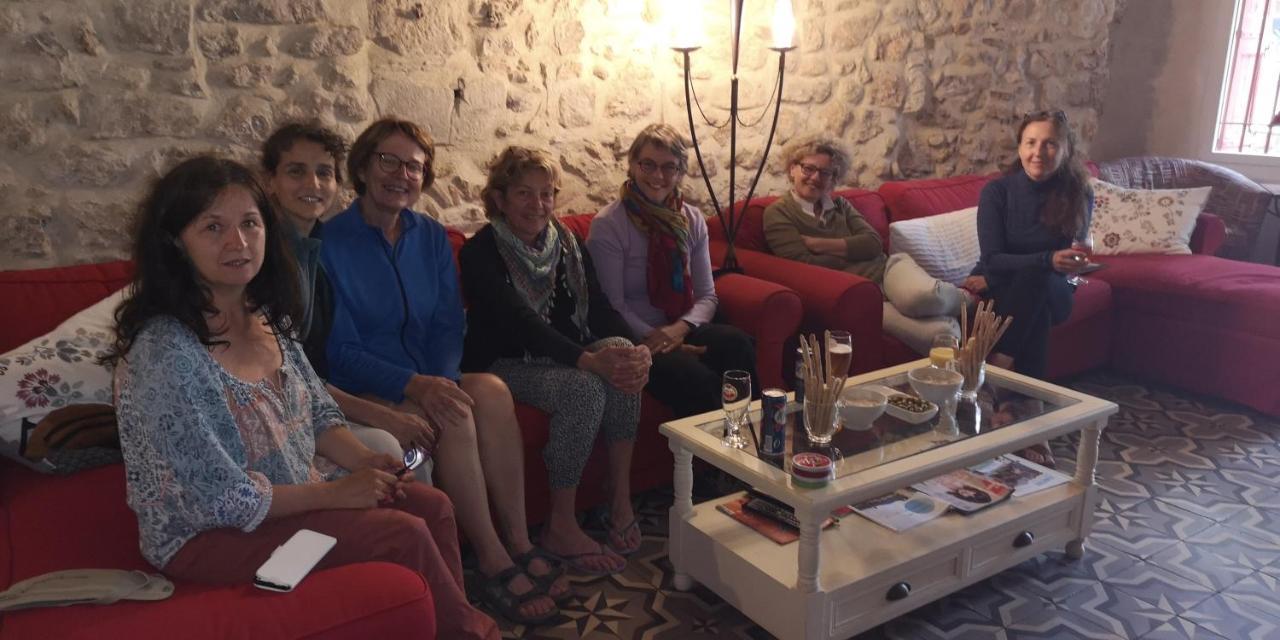 Le Mimosa Bed and Breakfast Saint-Saturnin-de-Lucian Exteriör bild