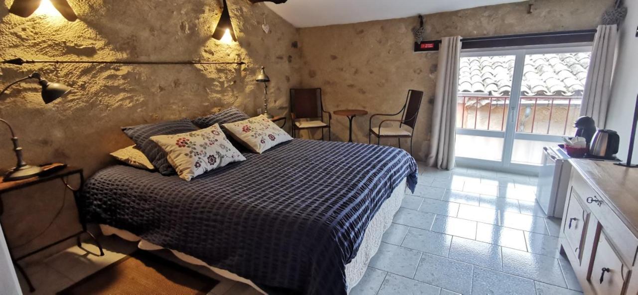 Le Mimosa Bed and Breakfast Saint-Saturnin-de-Lucian Exteriör bild