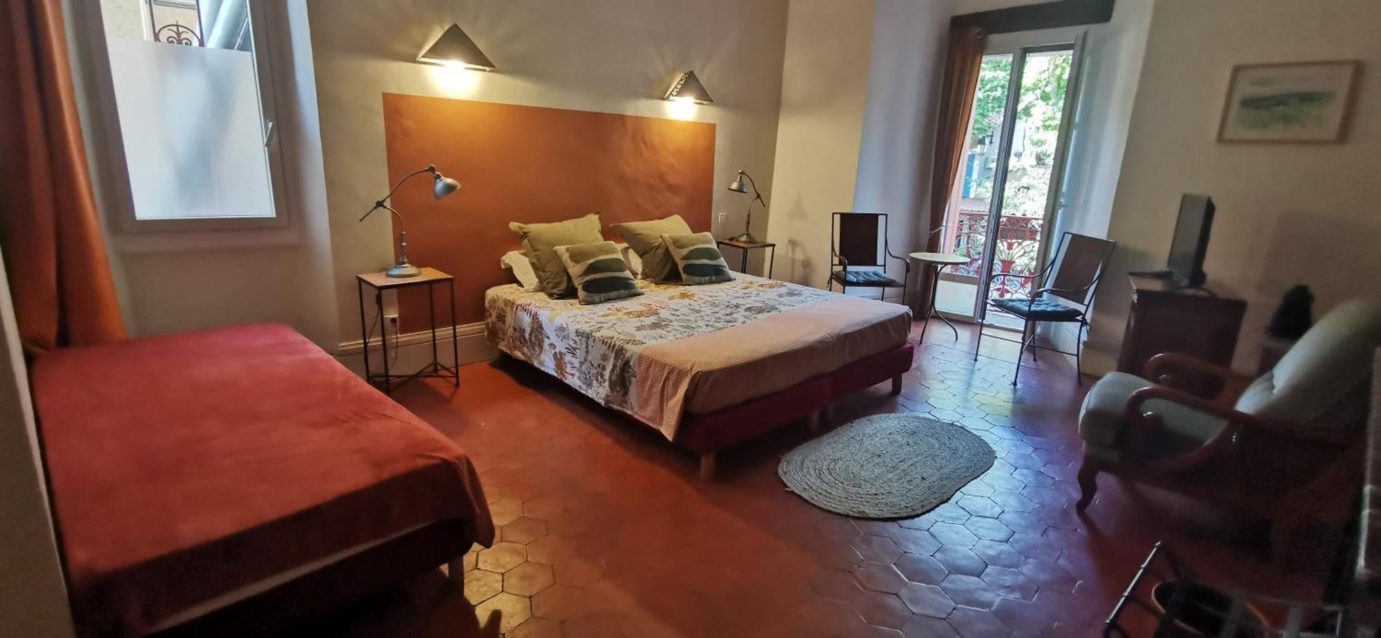 Le Mimosa Bed and Breakfast Saint-Saturnin-de-Lucian Exteriör bild
