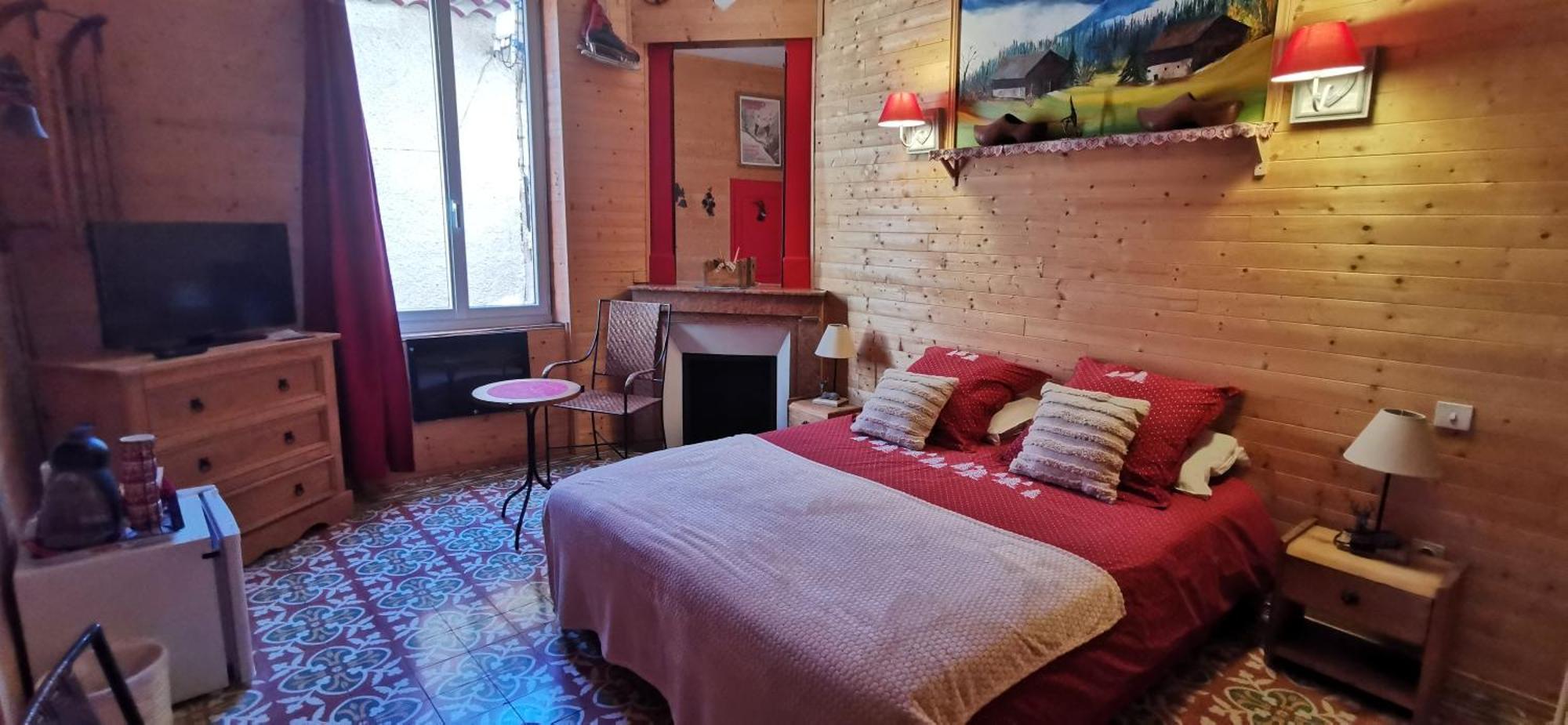 Le Mimosa Bed and Breakfast Saint-Saturnin-de-Lucian Exteriör bild